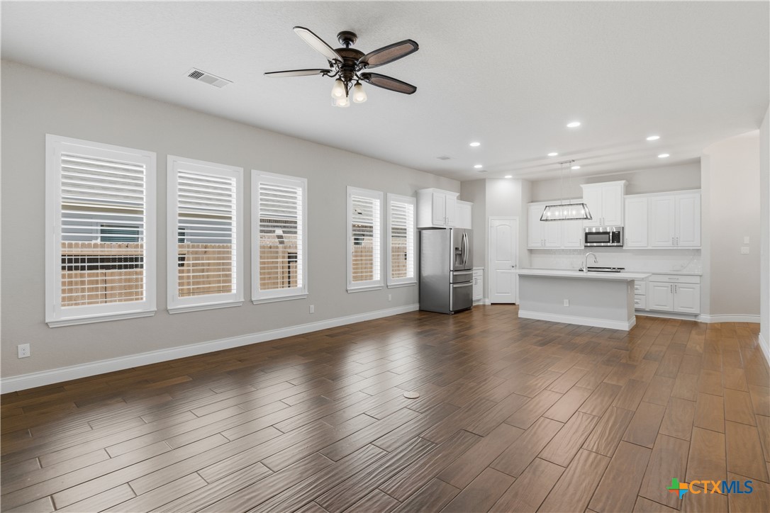 1917 Creek Ridge Street Seguin, TX 78155 - Photo 16 of 36