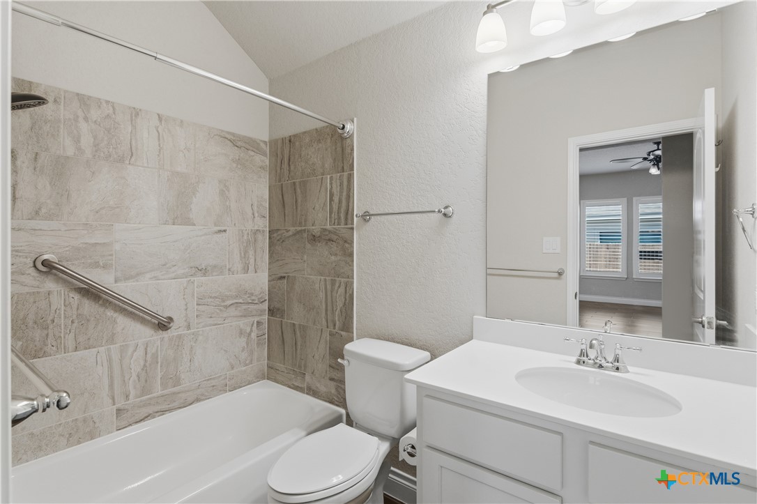 1917 Creek Ridge Street Seguin, TX 78155 - Photo 20 of 36