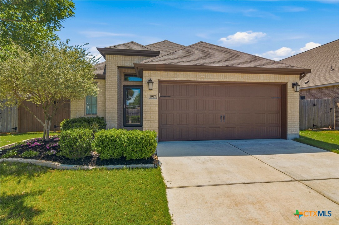 1917 Creek Ridge Street Seguin, TX 78155 - Photo 2 of 36