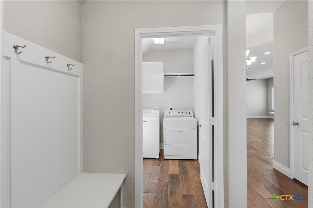 1917 Creek Ridge Street Seguin, TX 78155 - Photo 6 of 36