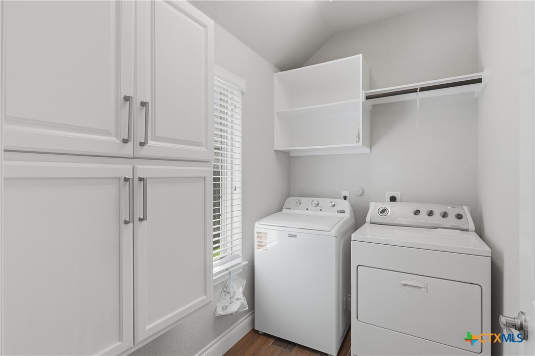 1917 Creek Ridge Street Seguin, TX 78155 - Photo 7 of 36