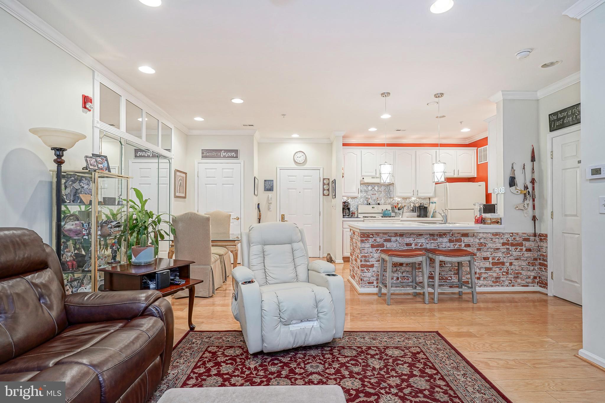 512 Highland Estates Clementon, NJ 08021 - Photo 4 of 24