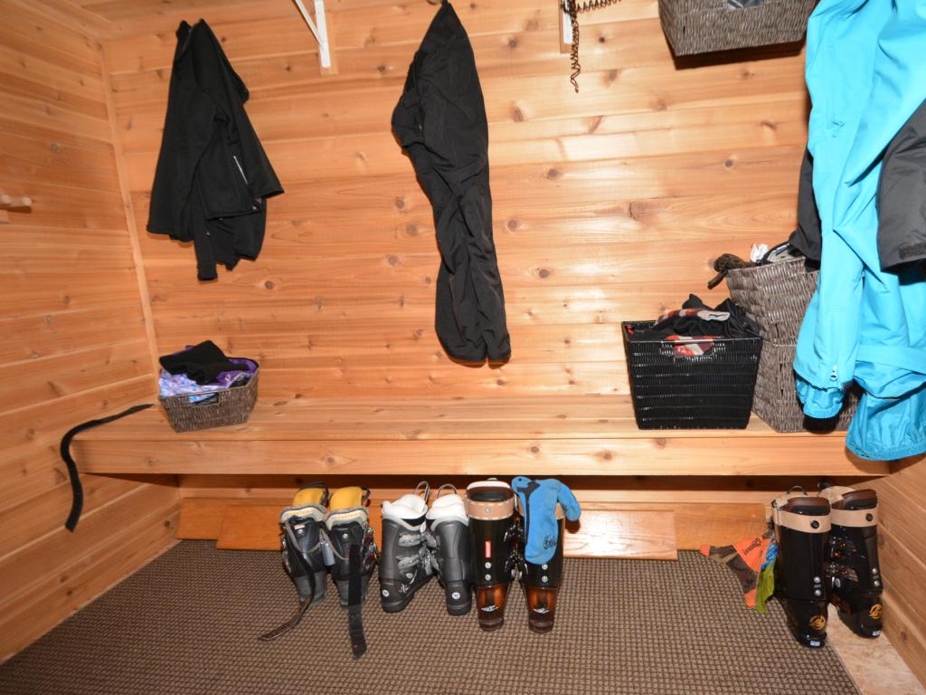 7 Castlerock Road, Unit 7 Warren, VT 05674 - Photo 11 of 21 Gallery Image 11