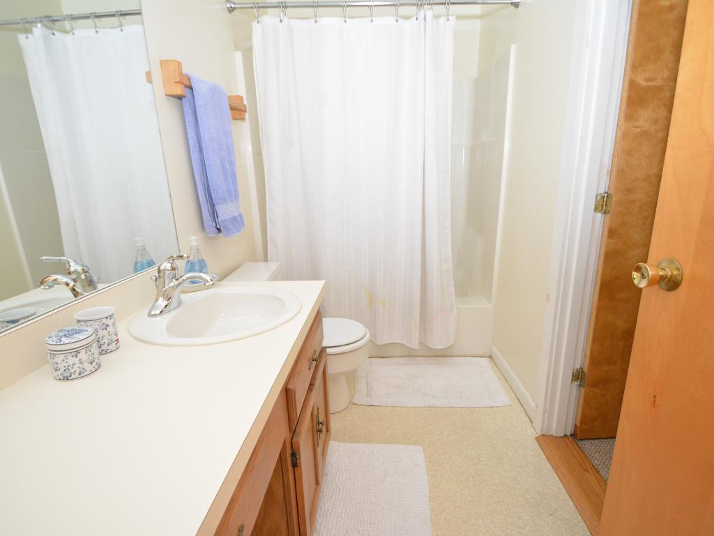 7 Castlerock Road, Unit 7 Warren, VT 05674 - Photo 17 of 21 Gallery Image 17