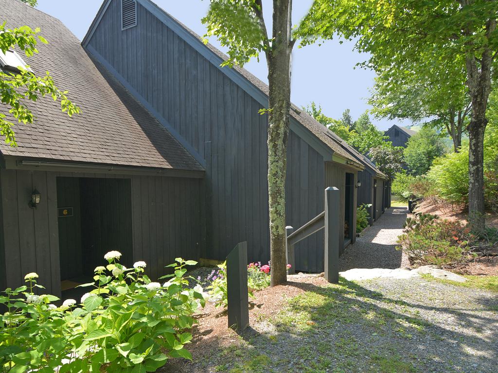 7 Castlerock Road, Unit 7 Warren, VT 05674 - Photo 3 of 21 Gallery Image 3