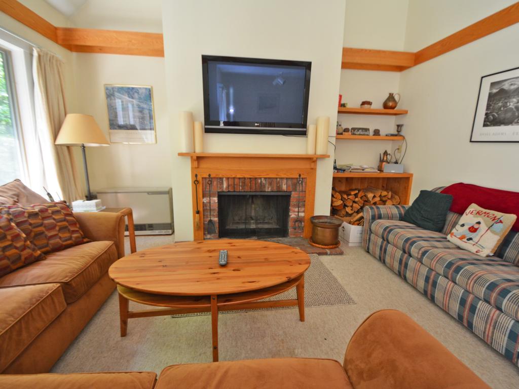 7 Castlerock Road, Unit 7 Warren, VT 05674 - Photo 9 of 21 Gallery Image 9