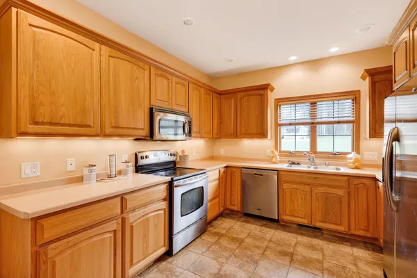 $445,000 | N7351 Ptarmigan Drive, Pardeeville, WI 53954