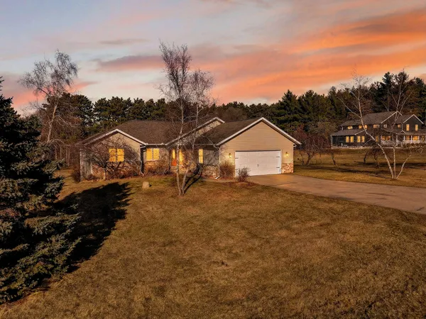 $445,000 | N7351 Ptarmigan Drive, Pardeeville, WI 53954