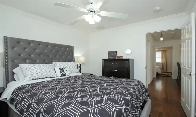 $1,800 | 4331 Marina Street, Unit B, Houston, TX 77007