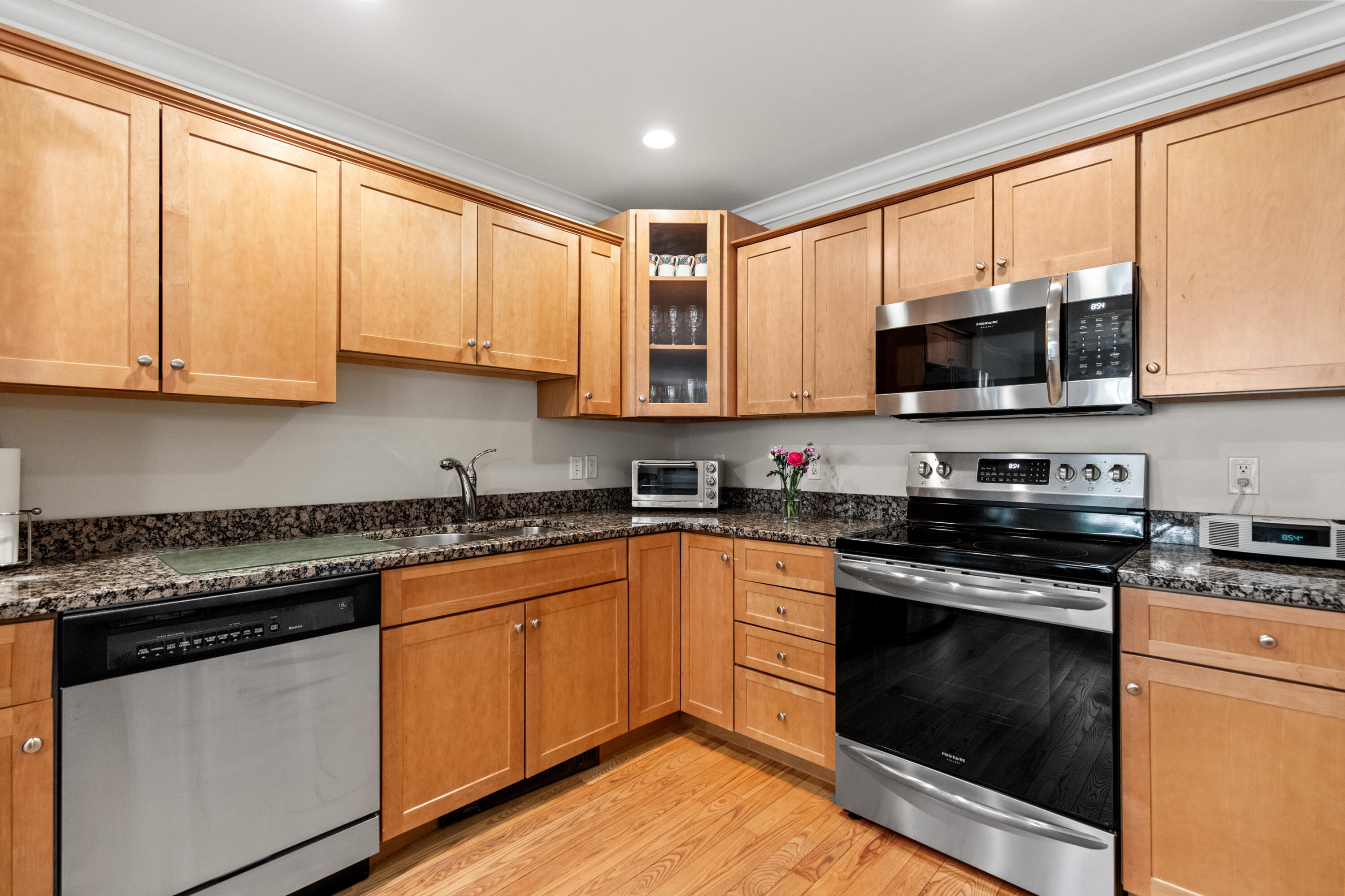 147 Ridge Road, Unit 41 Portland, ME 04103 - Photo 9 of 55 147 Ridge Road Portland_019