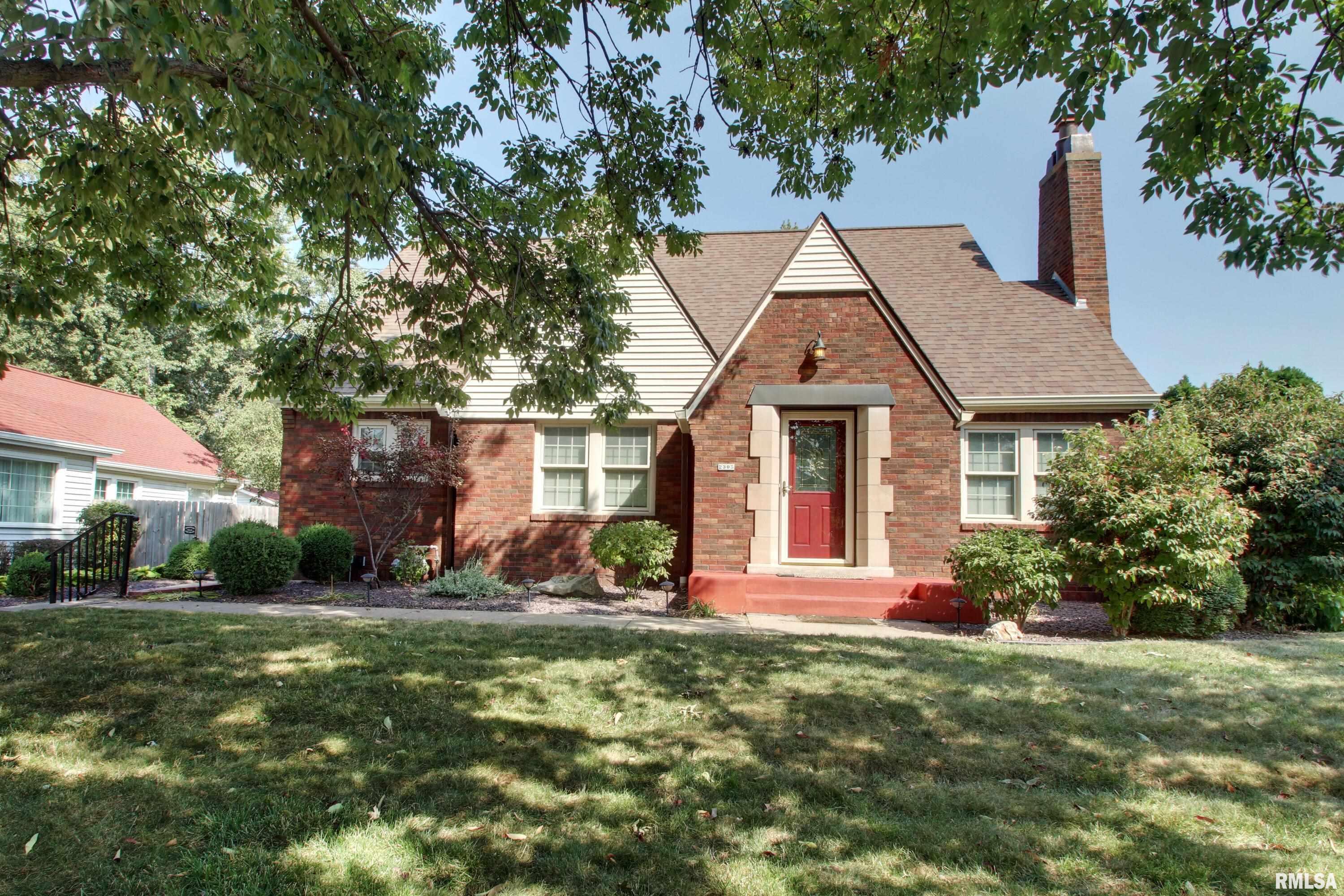 2305 Spring Street Quincy, IL 62301 - Photo 1 of 25