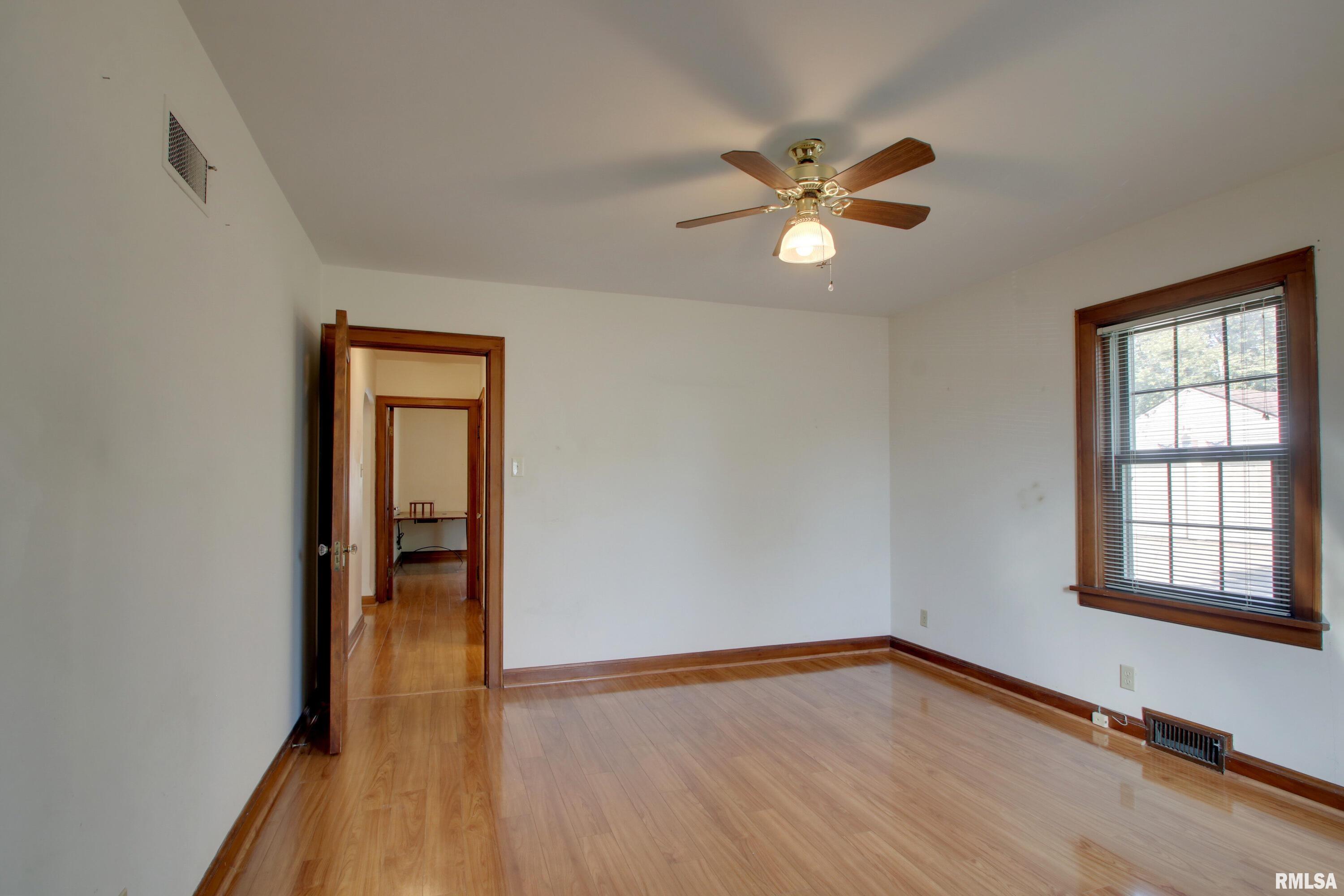 2305 Spring Street Quincy, IL 62301 - Photo 11 of 25