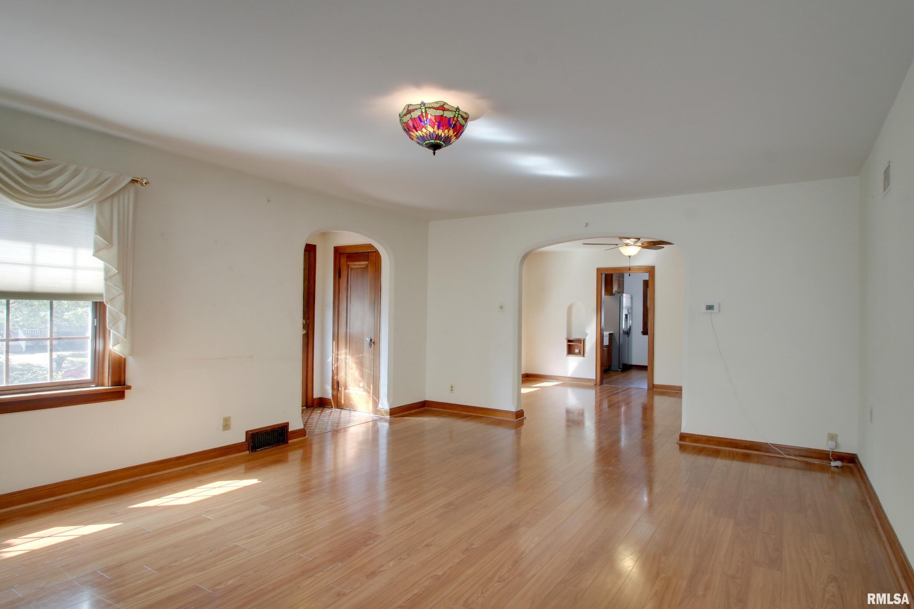 2305 Spring Street Quincy, IL 62301 - Photo 3 of 25