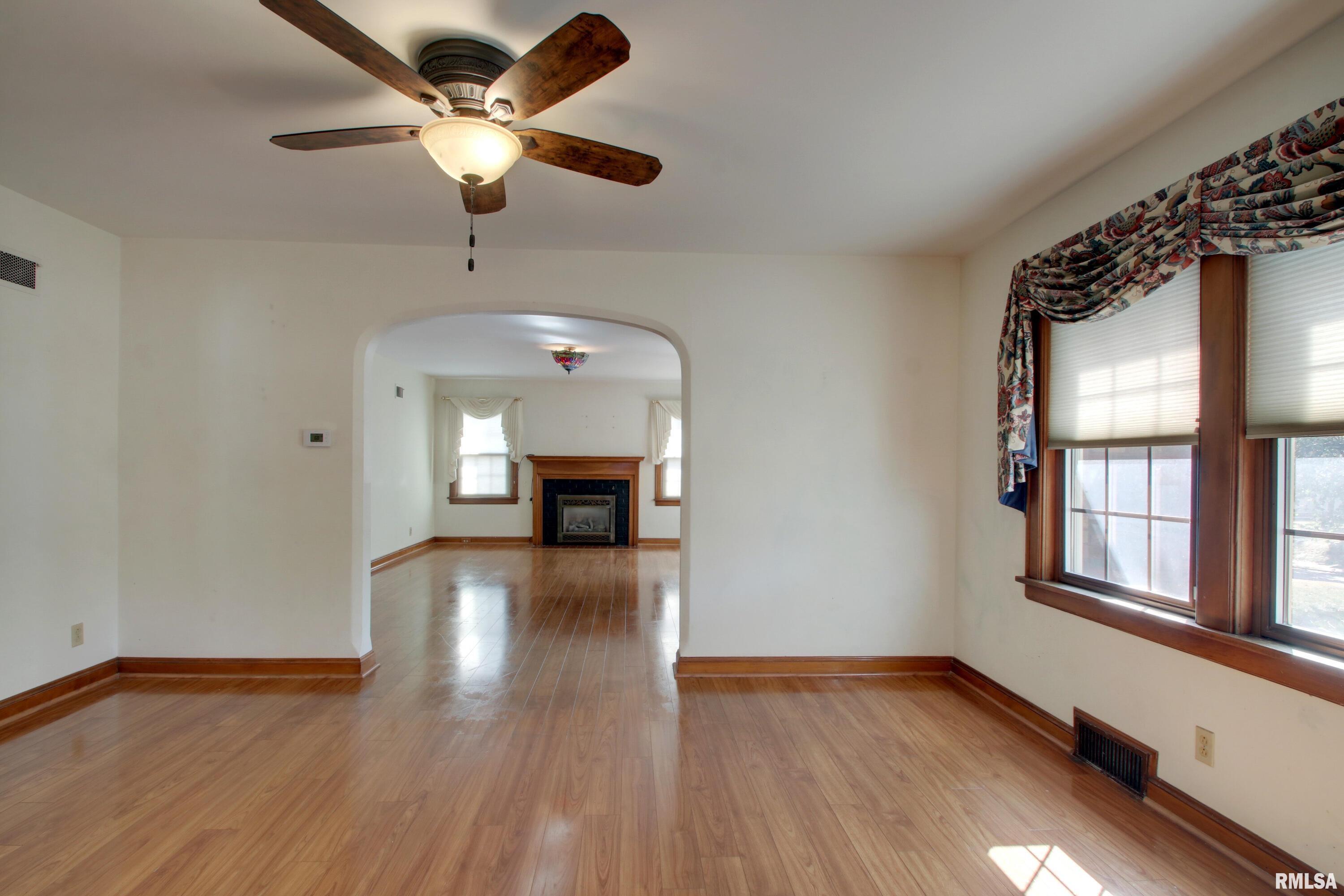 2305 Spring Street Quincy, IL 62301 - Photo 5 of 25