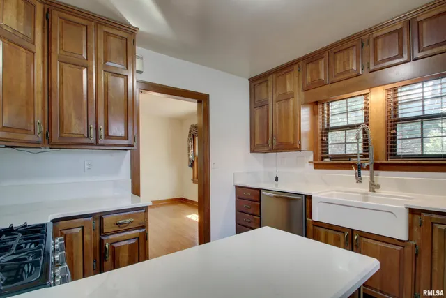 $239,900 | 2305 Spring Street, Quincy, IL 62301