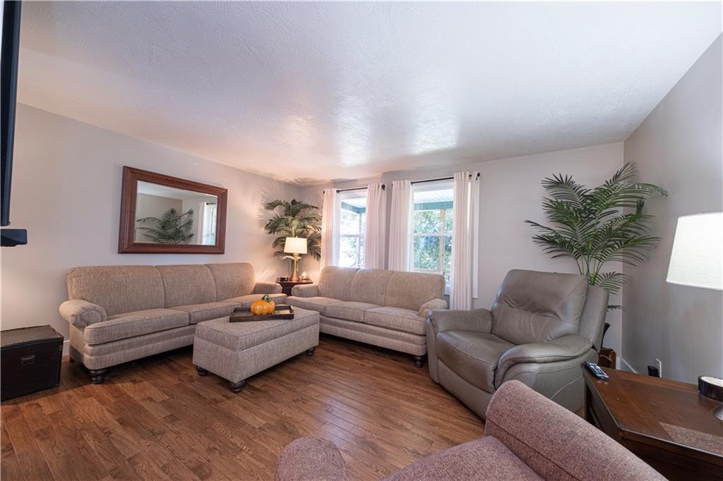 105 Midvale Road Wampum, PA 16157 - Photo 4 of 37 Gallery Image 4
