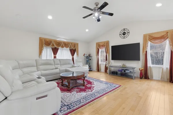 $4,500 | 16 Windsor Road, Shirley, MA 01464