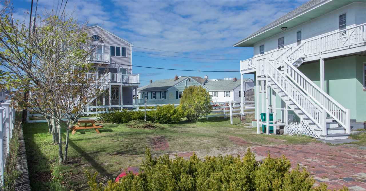 24 Campton Street Hampton, NH 03842 - Photo 5 of 27 Gallery Image 5