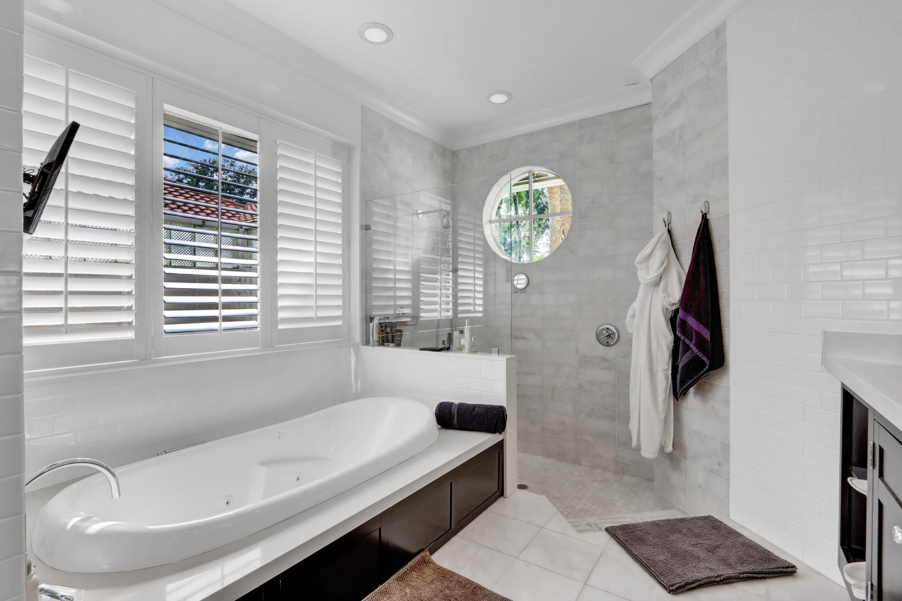 5866 St Annes Way Boca Raton, FL 33496 - Photo 13 of 39 Primary Bath - 2