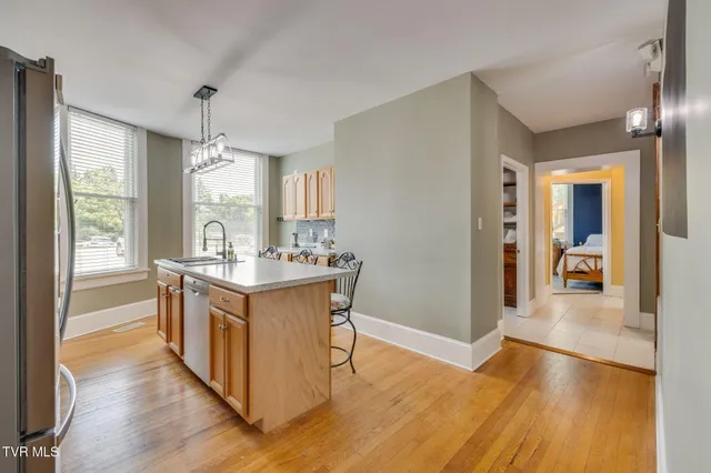 $479,000 | 522 Alabama Street, Bristol, TN 37620