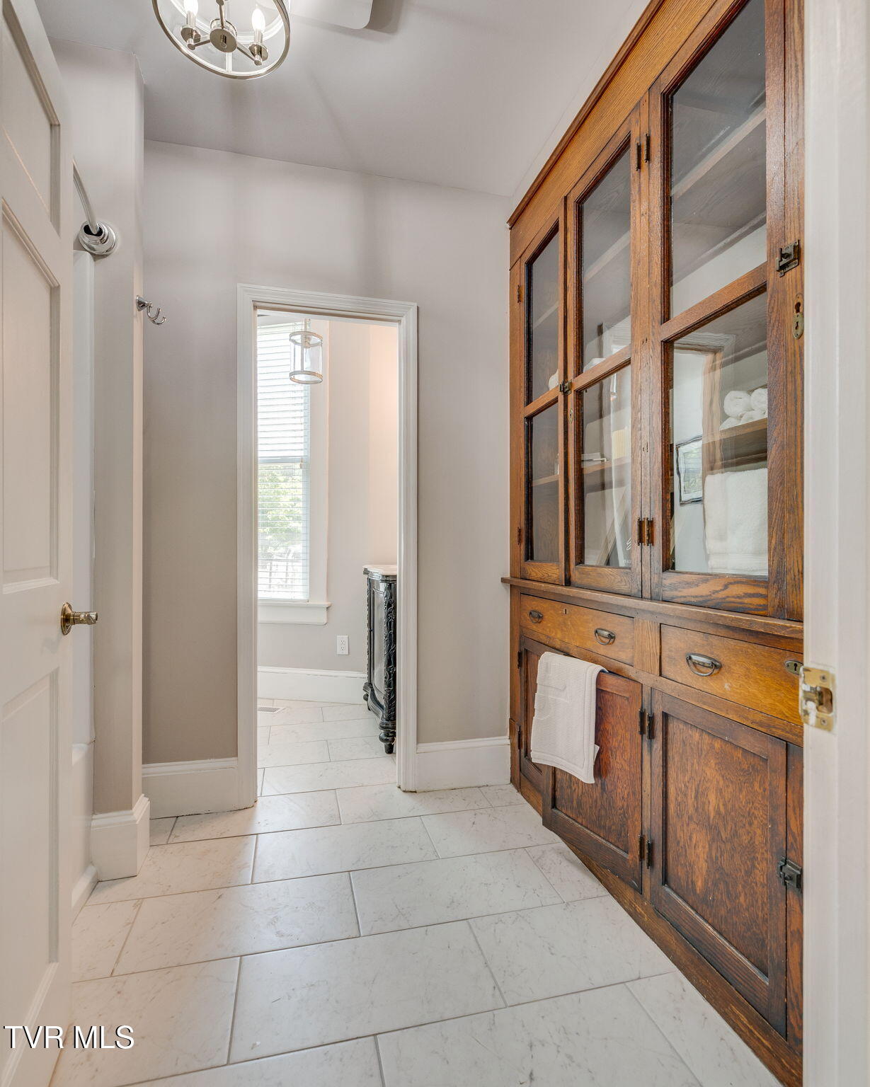 522 Alabama Street Bristol, TN 37620 - Photo 19 of 61 029