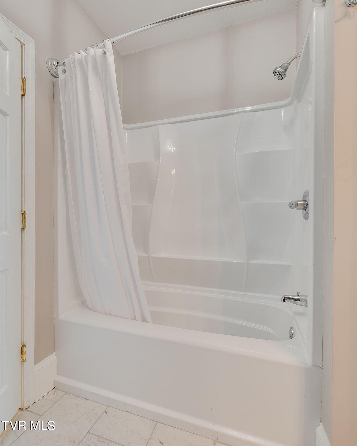 522 Alabama Street Bristol, TN 37620 - Photo 21 of 61 030