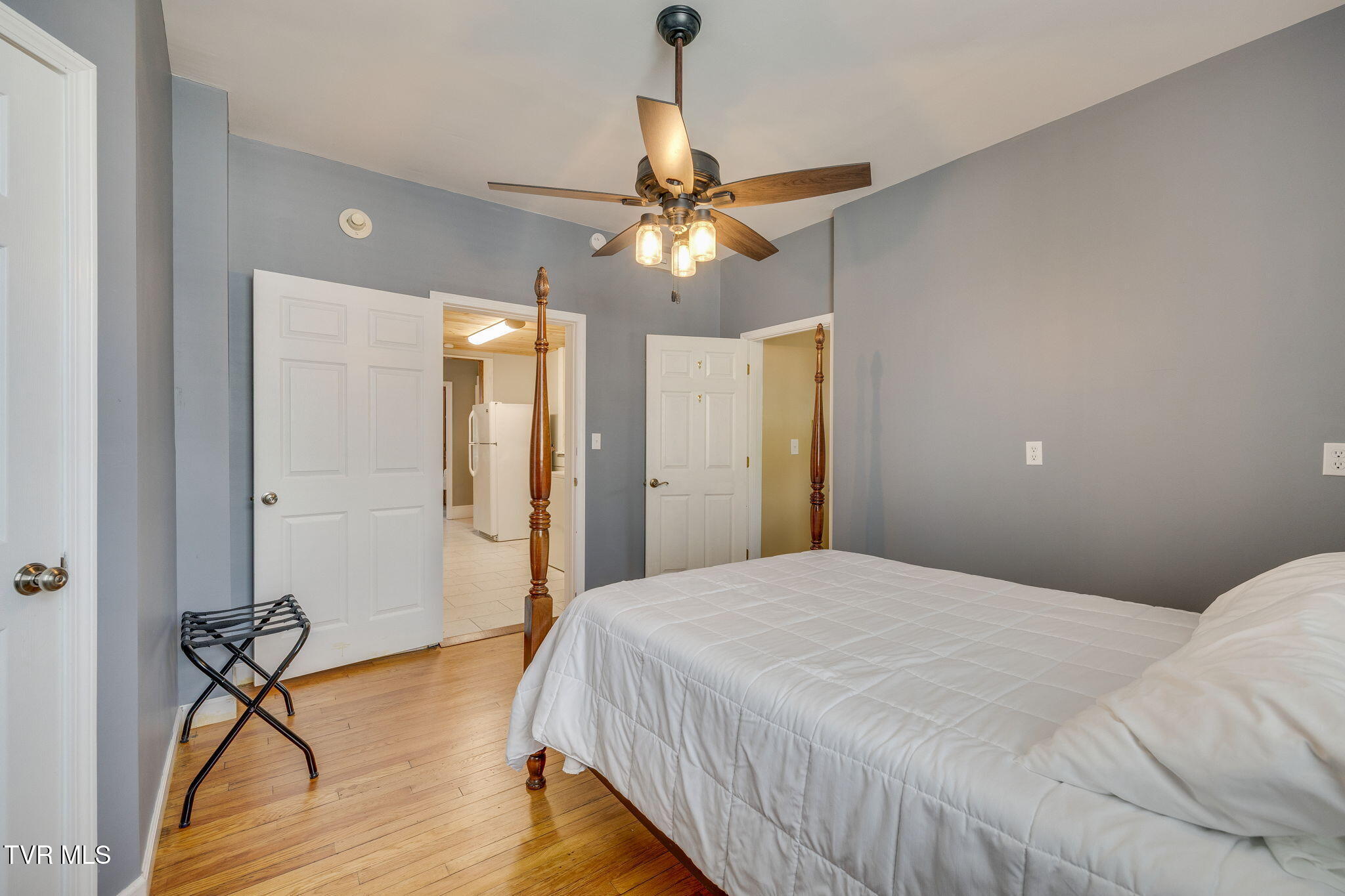 522 Alabama Street Bristol, TN 37620 - Photo 24 of 61 021