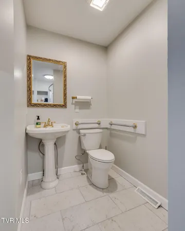$479,000 | 522 Alabama Street, Bristol, TN 37620