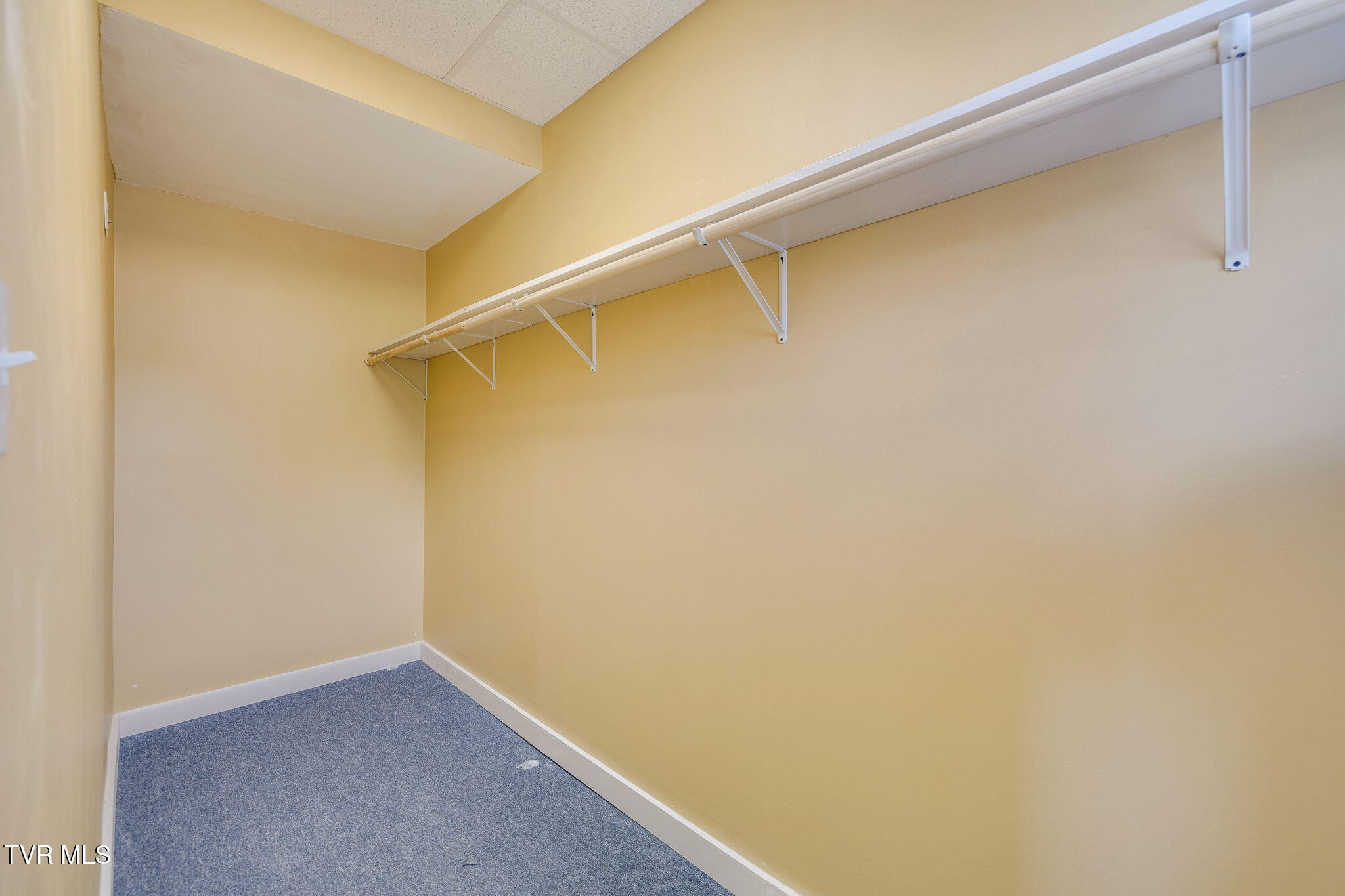 522 Alabama Street Bristol, TN 37620 - Photo 38 of 61 038