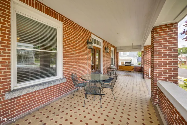 $479,000 | 522 Alabama Street, Bristol, TN 37620