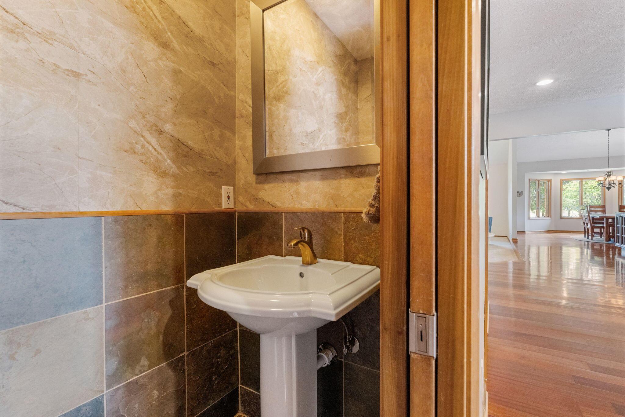 12907 Woodtown Road Galena, OH 43021 - Photo 49 of 117 Half Bathroom