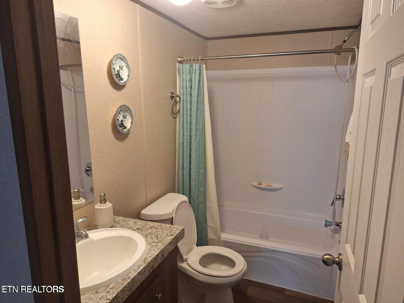 1450 Belltown Road Tellico Plains, TN 37385 - Photo 19 of 32 Bathroom