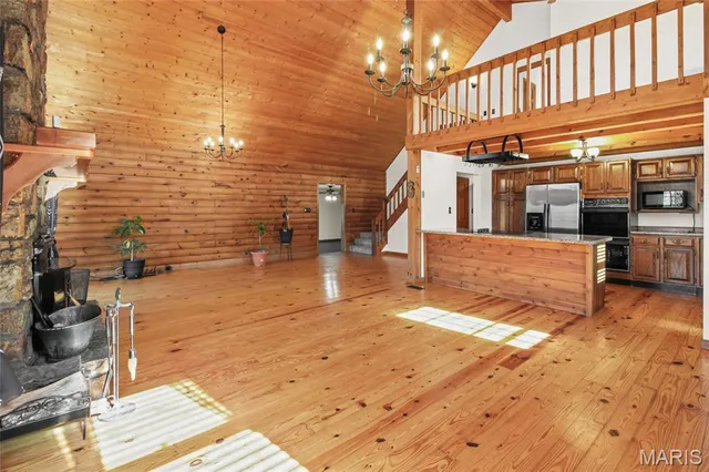 $475,000 | 11856 Castle Ranch Road, De Soto, MO 63020