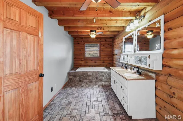 $475,000 | 11856 Castle Ranch Road, De Soto, MO 63020