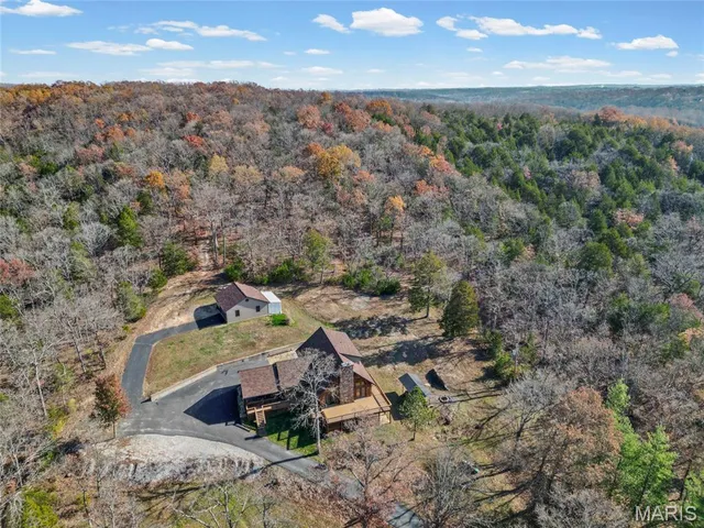 $475,000 | 11856 Castle Ranch Road, De Soto, MO 63020