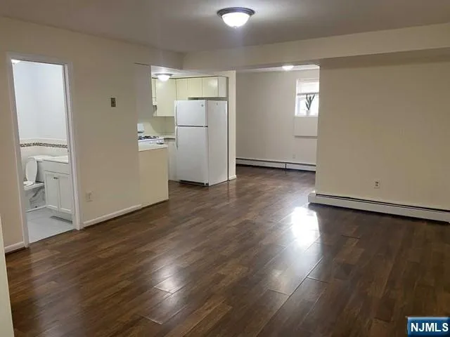 $1,500 | 1462 A River Road, Unit A, Edgewater, NJ 07020