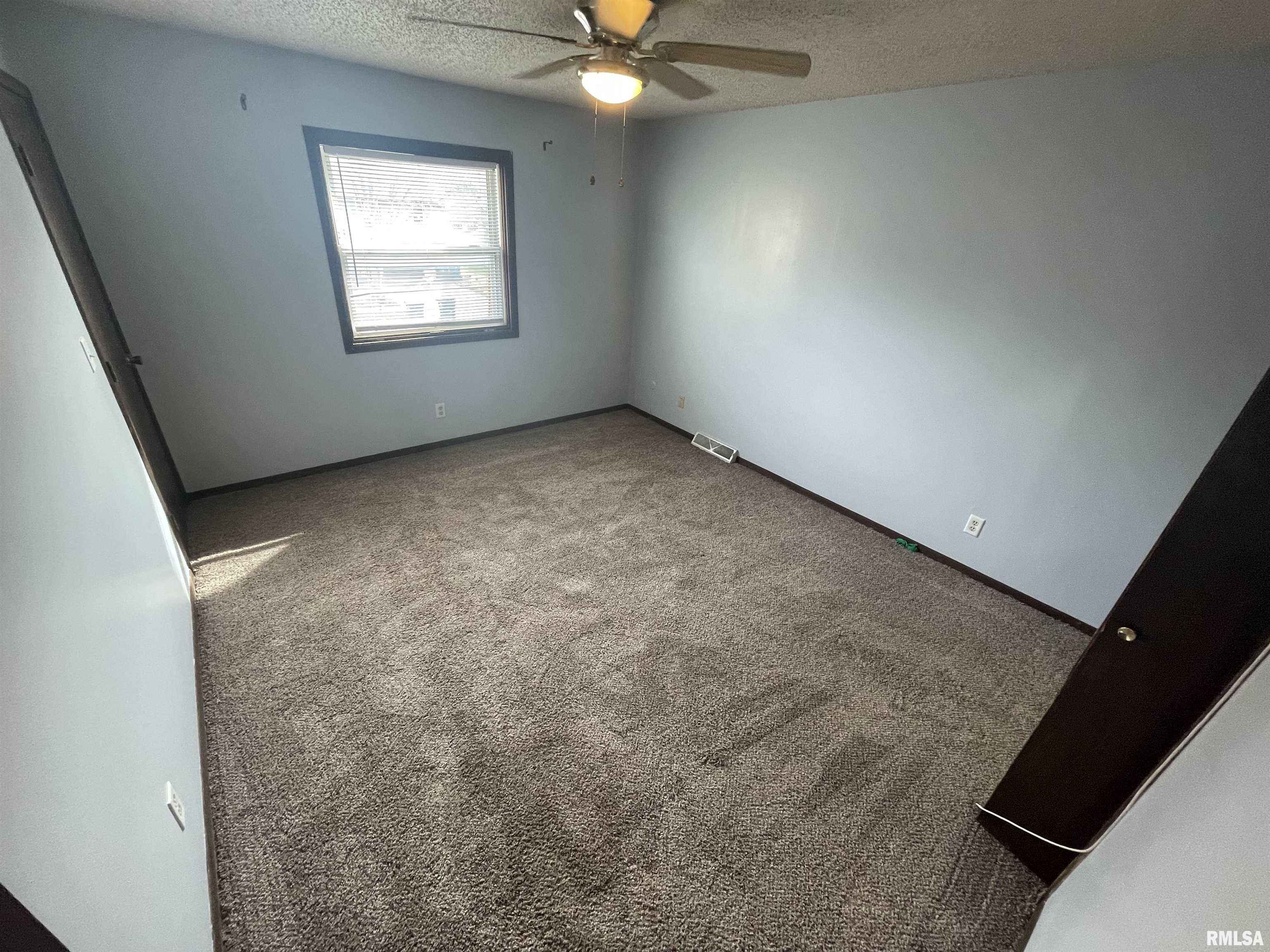 112 Mesa Road, Unit 3 Springfield, IL 62702 - Photo 6 of 9