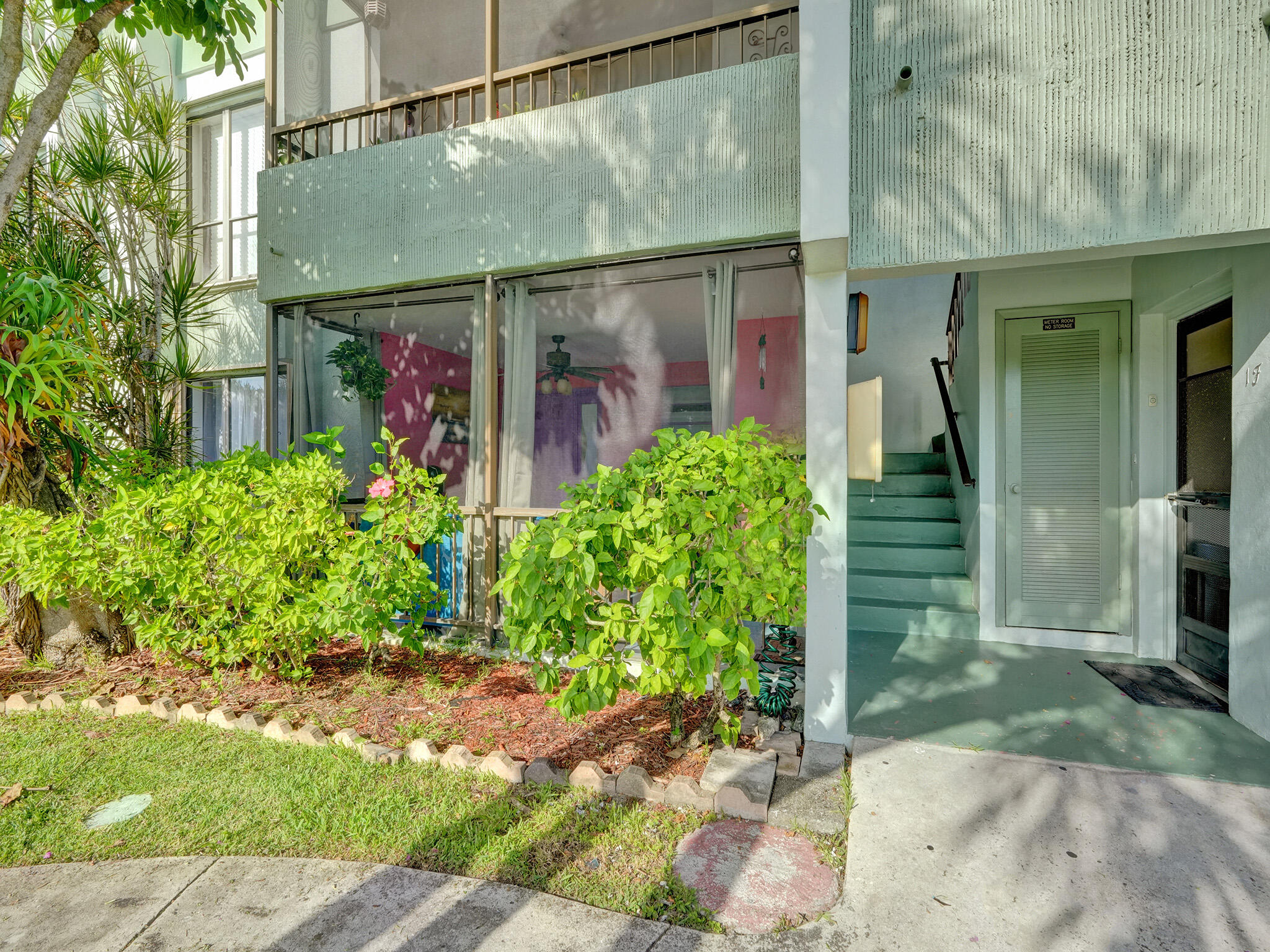 4060 North Pine Island Rd Unit 1E