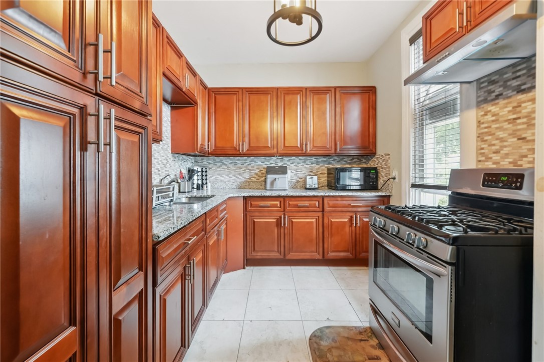 593 Broad Street Providence, RI 02907 - Photo 12 of 33