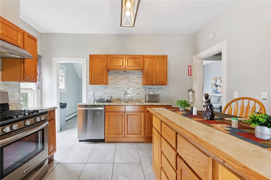 593 Broad Street Providence, RI 02907 - Photo 20 of 33