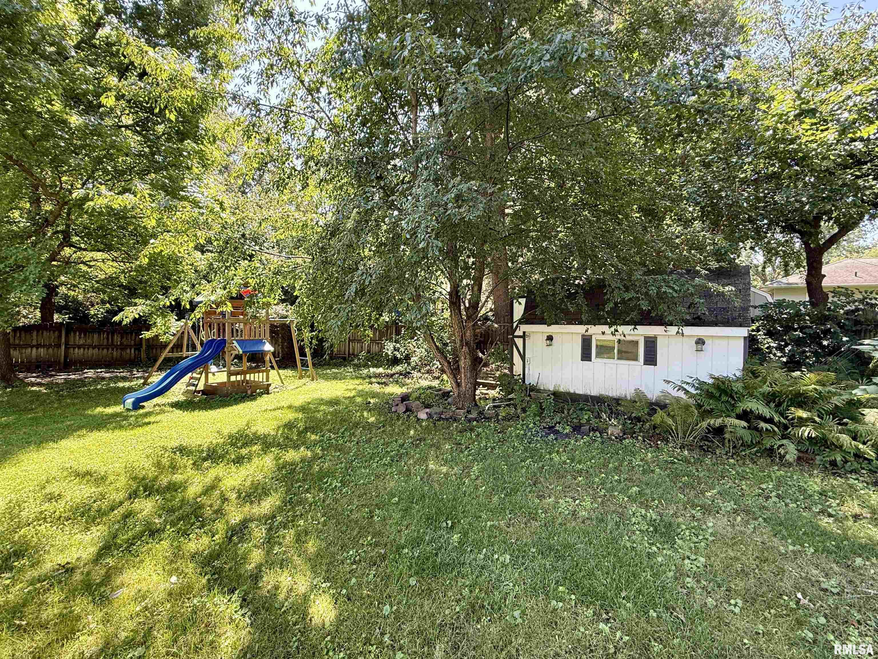 1861 Cornelia Road Galesburg, IL 61401 - Photo 42 of 46 Gallery Image 42