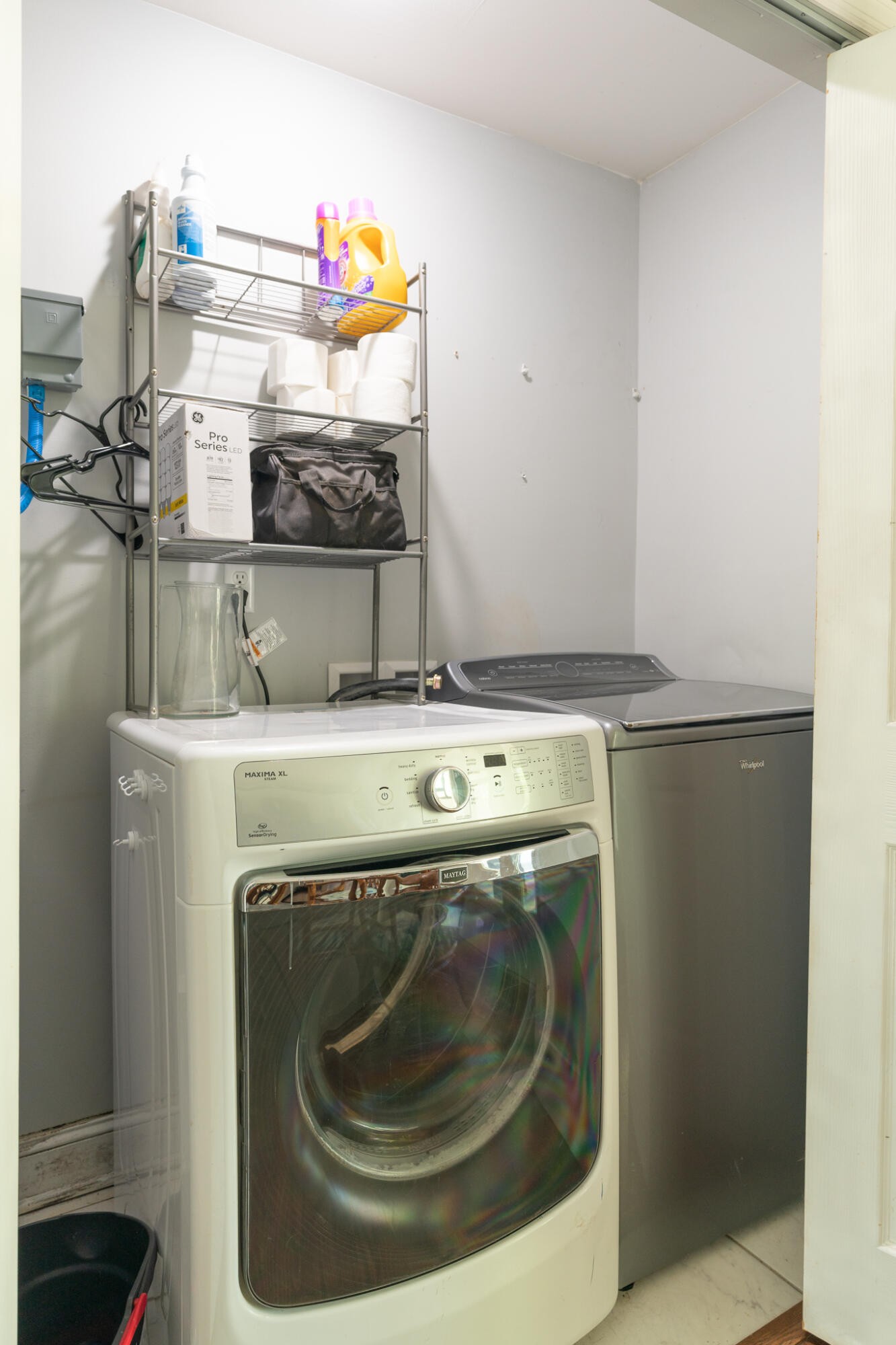 912 Barnabas Street Athens, TN 37303 - Photo 19 of 32 a utility room with dryer and washer