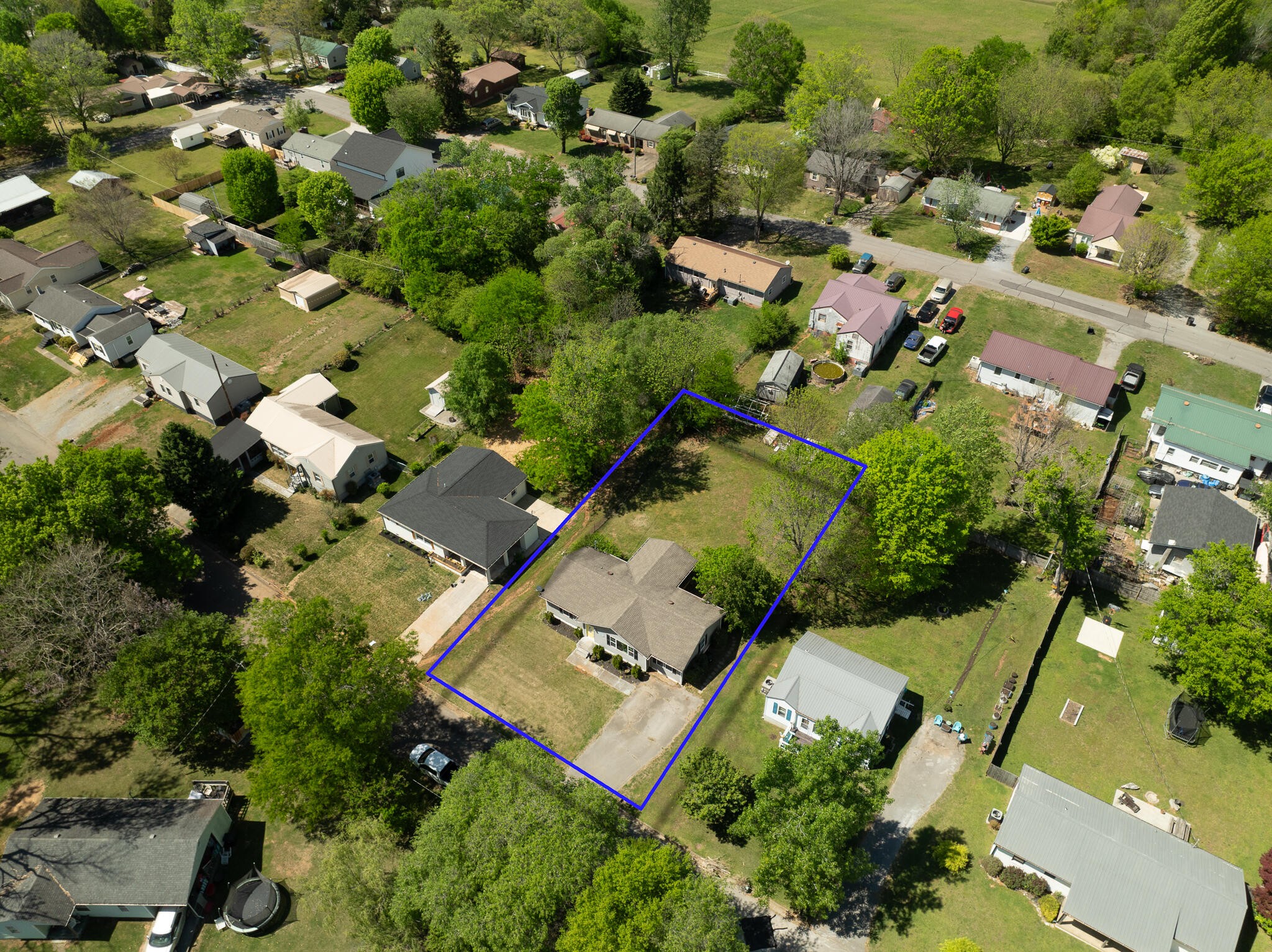 912 Barnabas Street Athens, TN 37303 - Photo 27 of 32 an aerial view of residential houses with outdoor space