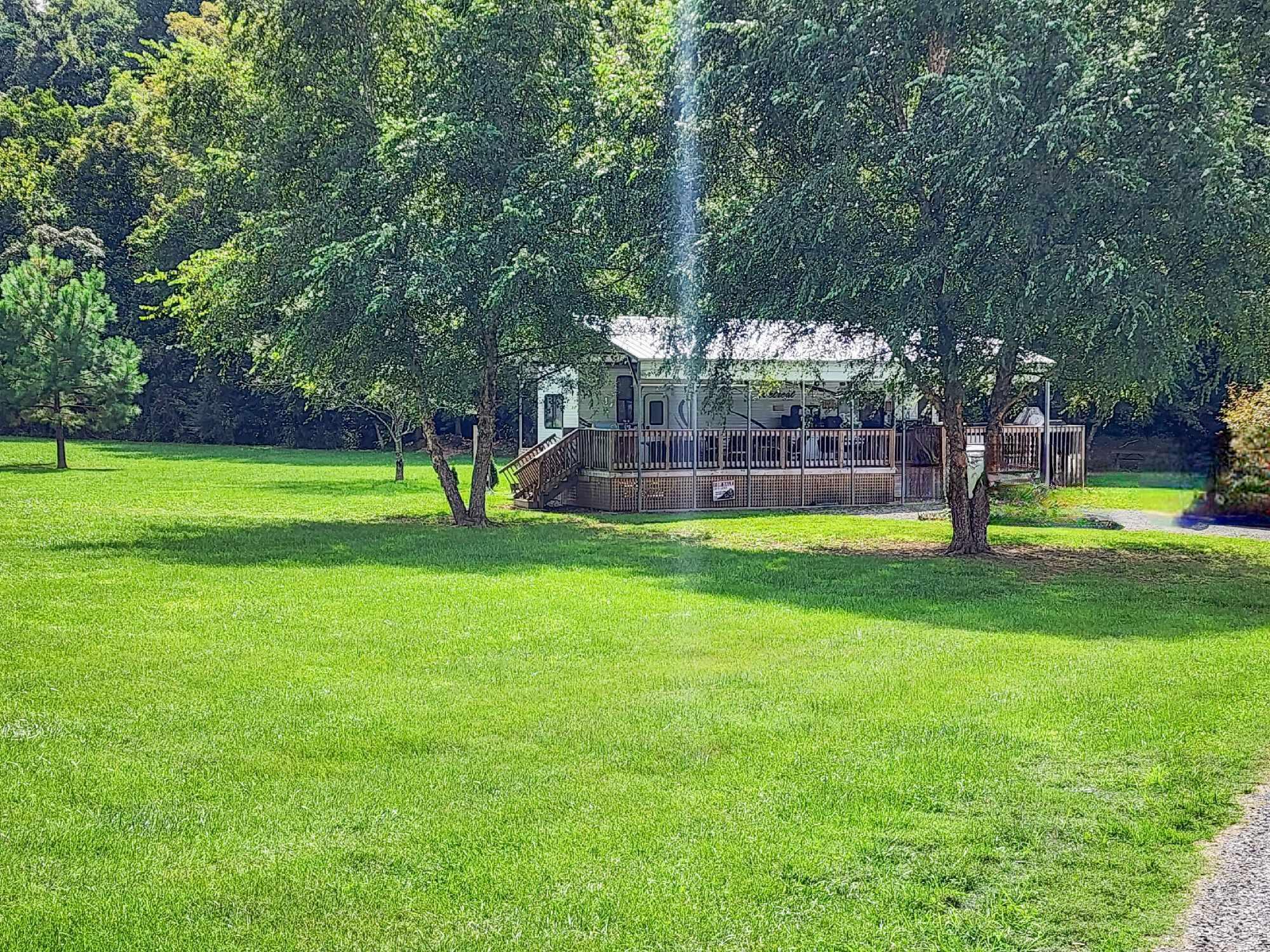 3003 Knob Creek Road Bybee, TN 37713 - Photo 1 of 26 373488213_854723412833153_49971051408578