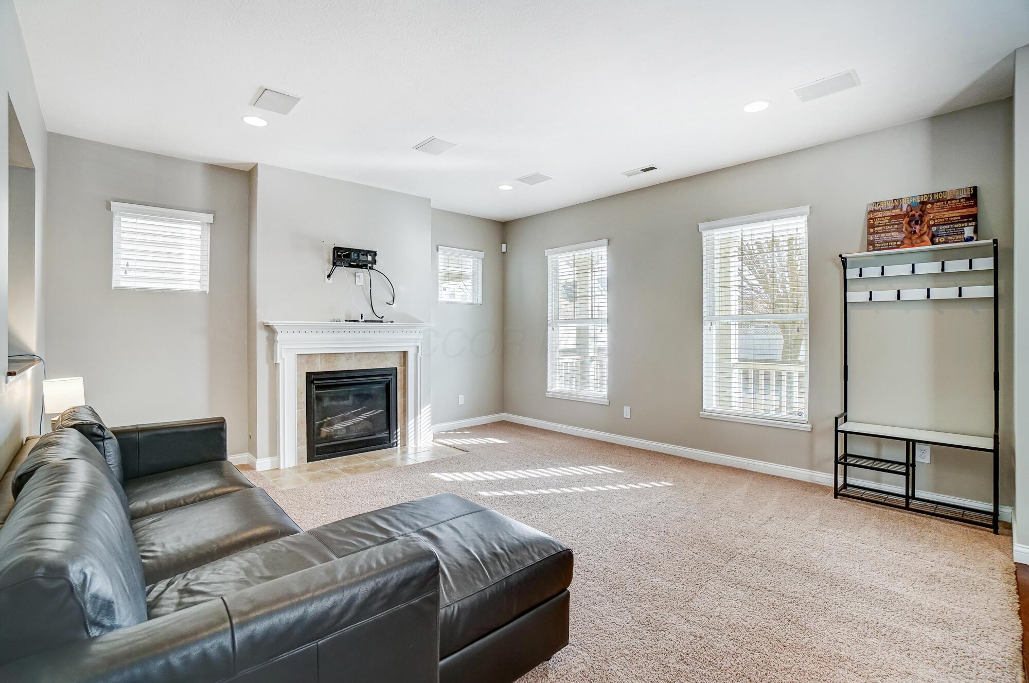 6150 Rackley Way Westerville, OH 43081 - Photo 7 of 51 005