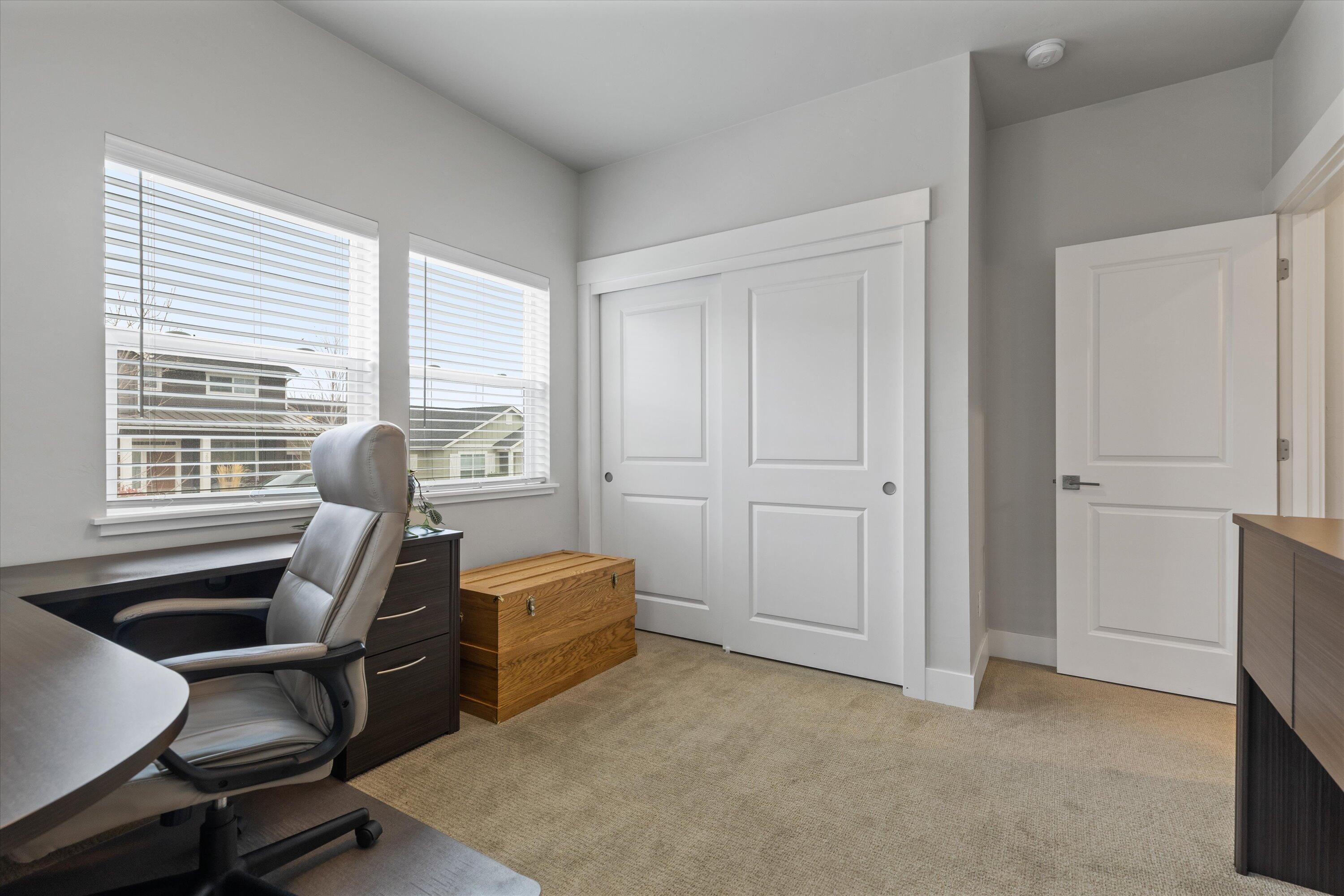 20773 Kilbourne Loop Bend, OR 97701 - Photo 20 of 38 20-4141_221111_JILLROSELL