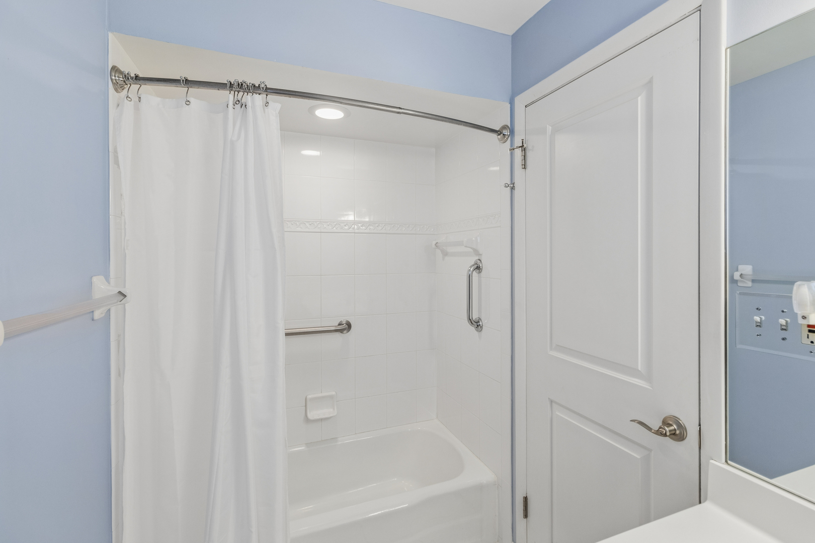 2012 Cayuga Lane Mount Prospect, IL 60056 - Photo 14 of 24