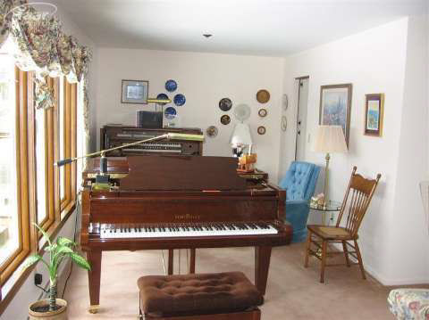 10520 South Dehmel Road Birch Run, MI 48415 - Photo 5 of 23 20345500-4.JPG