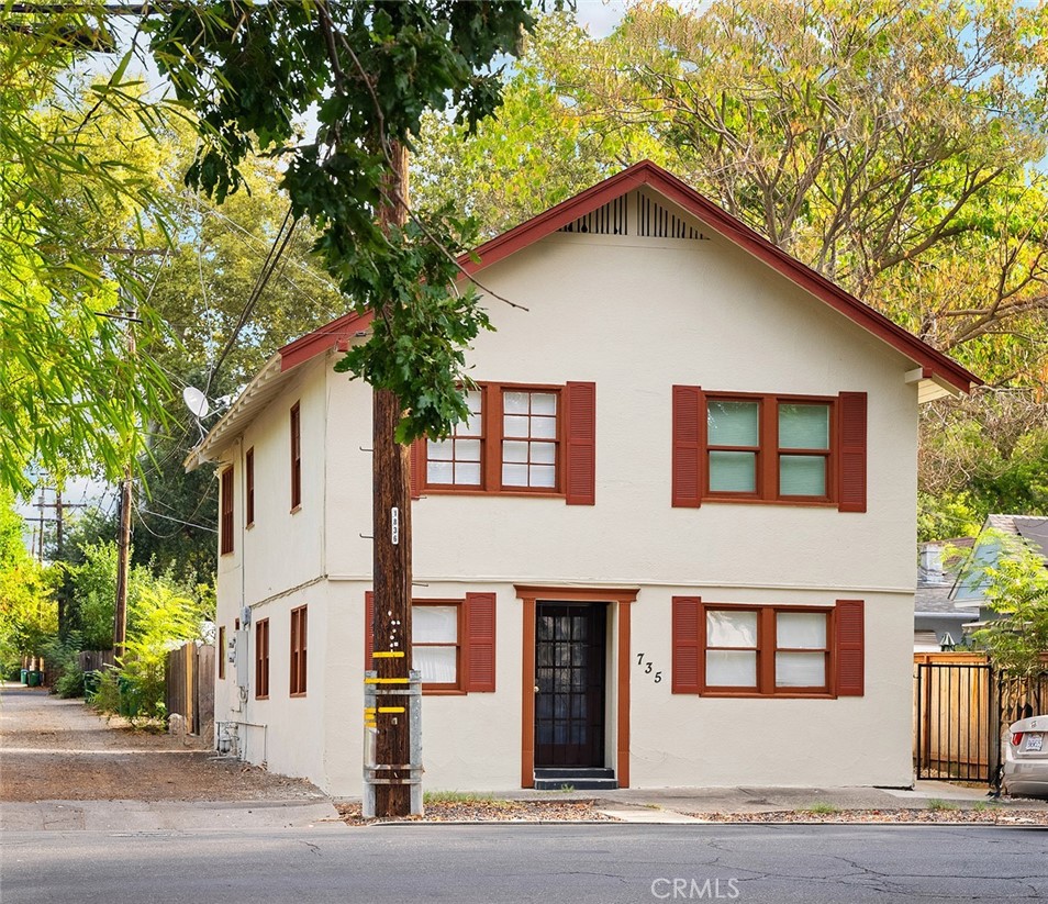 a front view of a house with garage