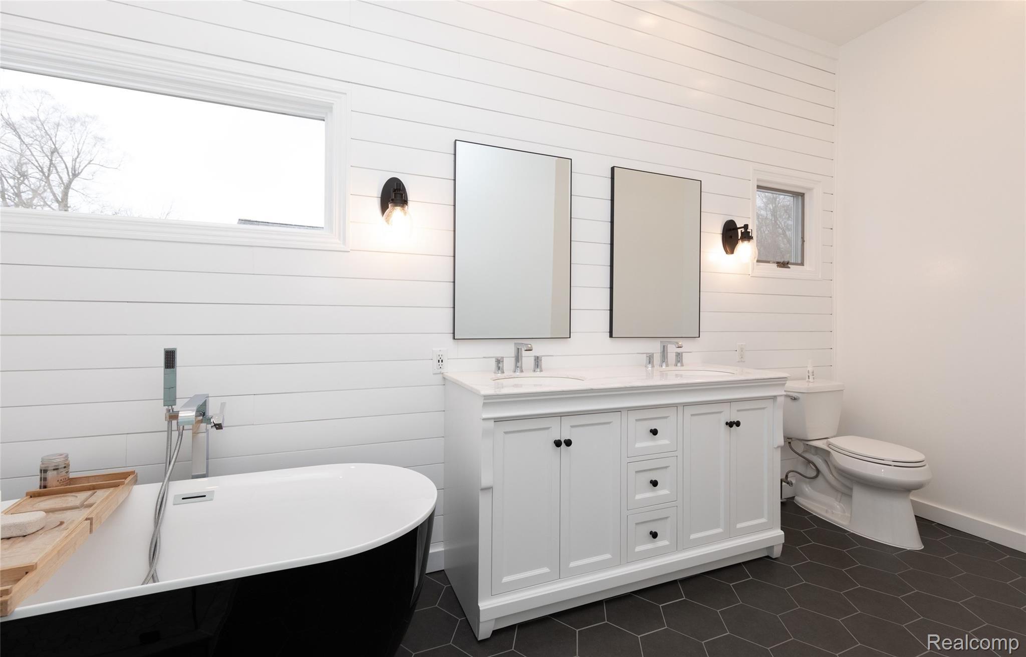 9745 Norman Road Clarkston, MI 48348 - Photo 36 of 73 Master Bathroom!